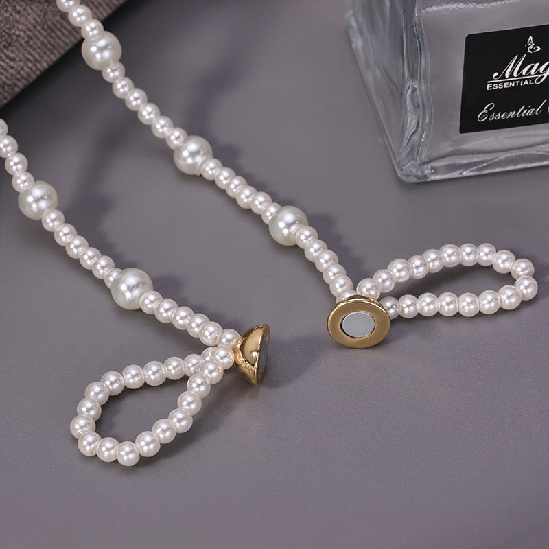 Glass Bead Bow Necklace
